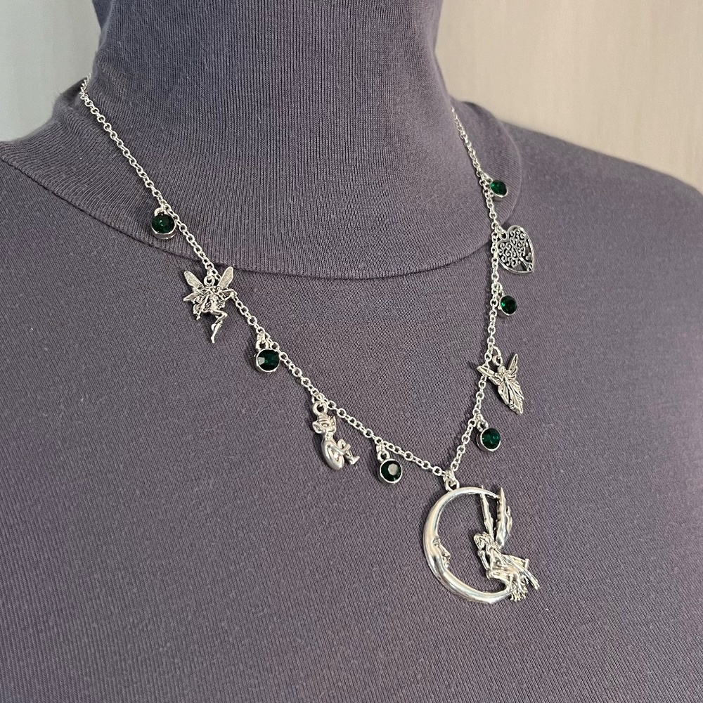 "Titania: Queen of the Faeries" Midsummer Night's Dream Handmade Fairy Necklace - Picture 10 of 16